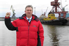 Генеральный  директор морпорта Земнухов В.П.